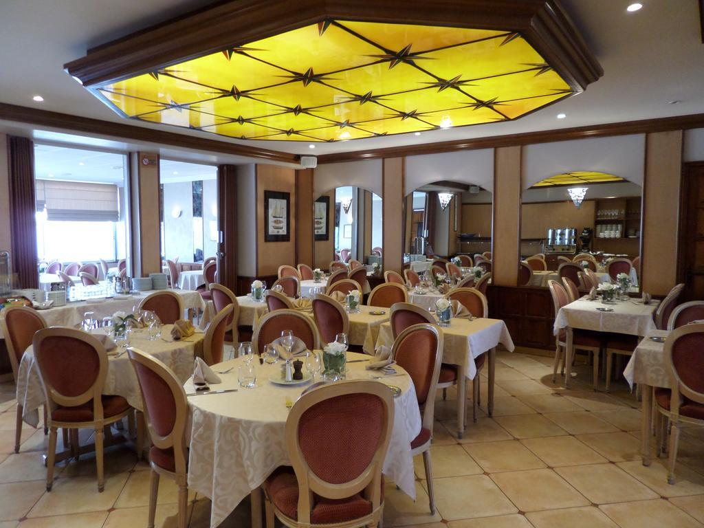 Hotel Des Tilleuls Dinard Exterior photo